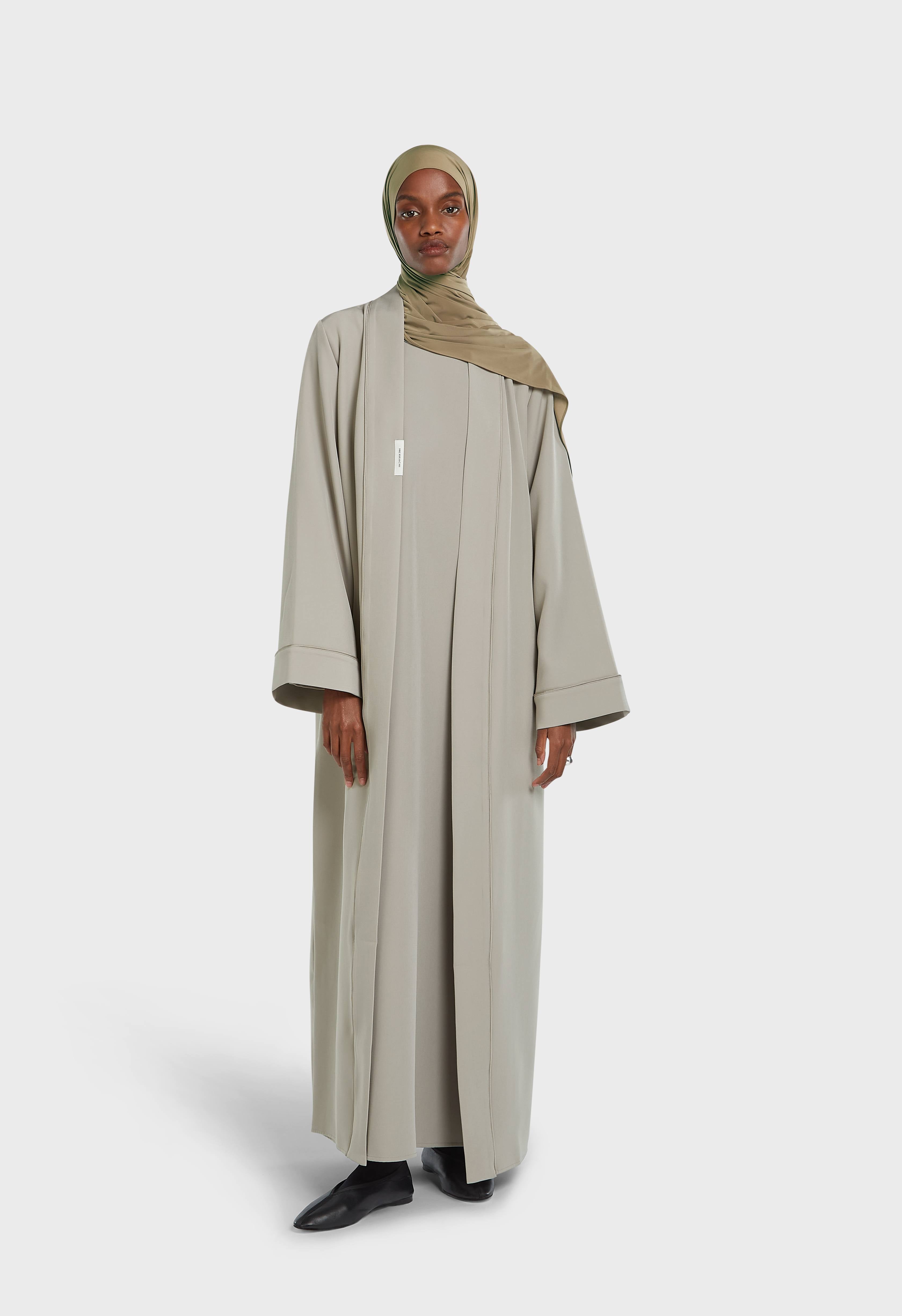 Essential Abaya Short | Pebble