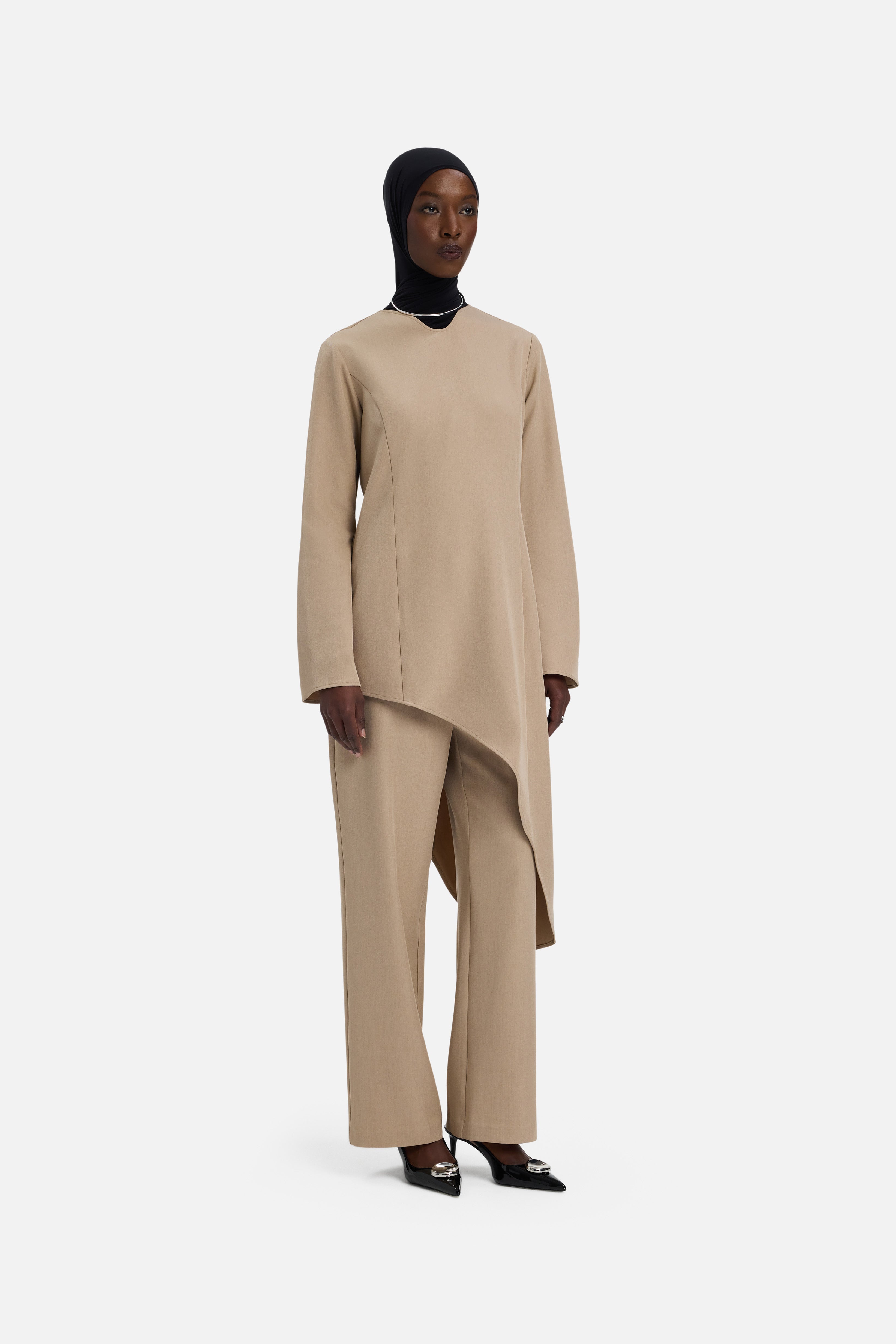 Soft Curved Tailored Top | Mocha