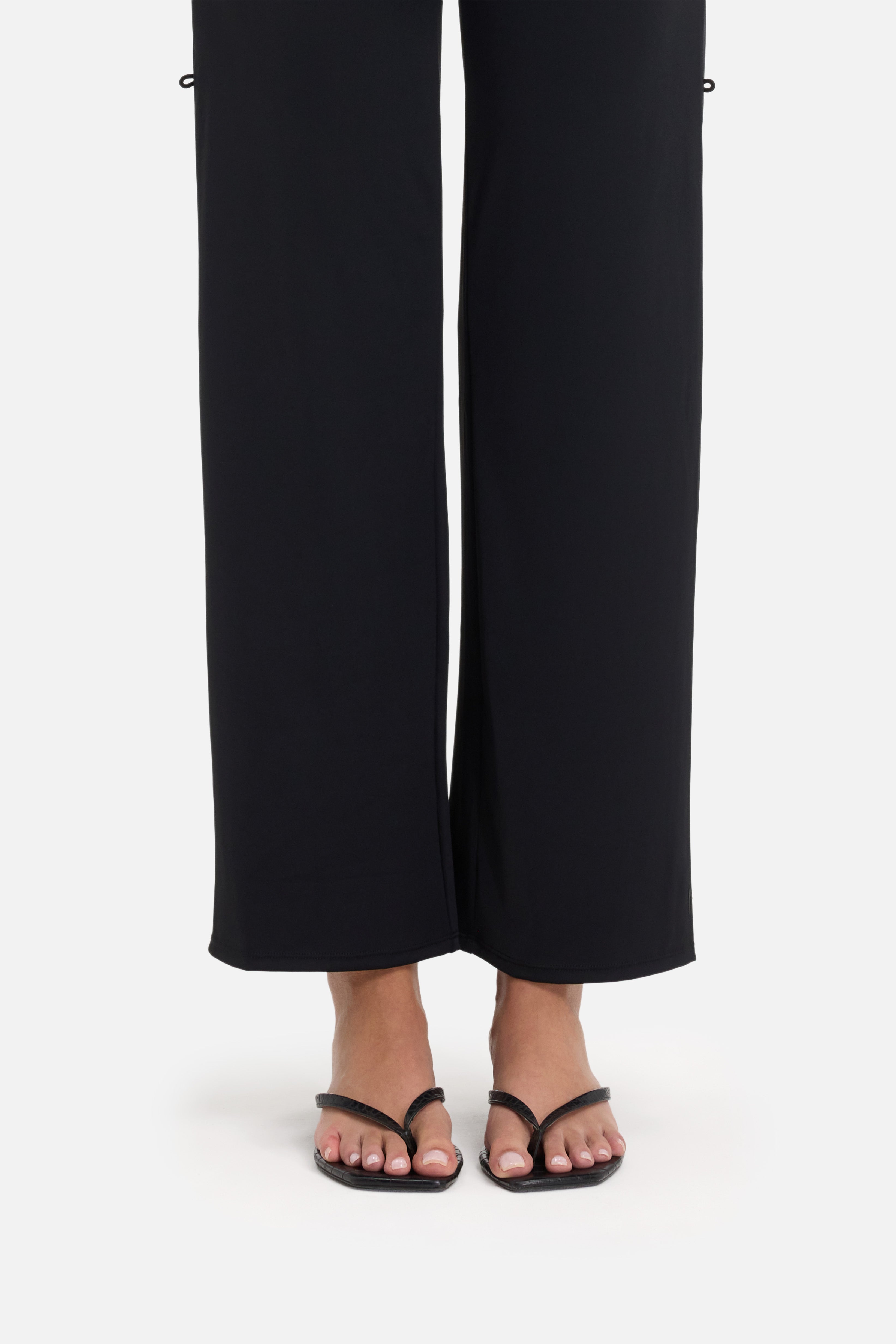Essential Straight Swim Legging | Black