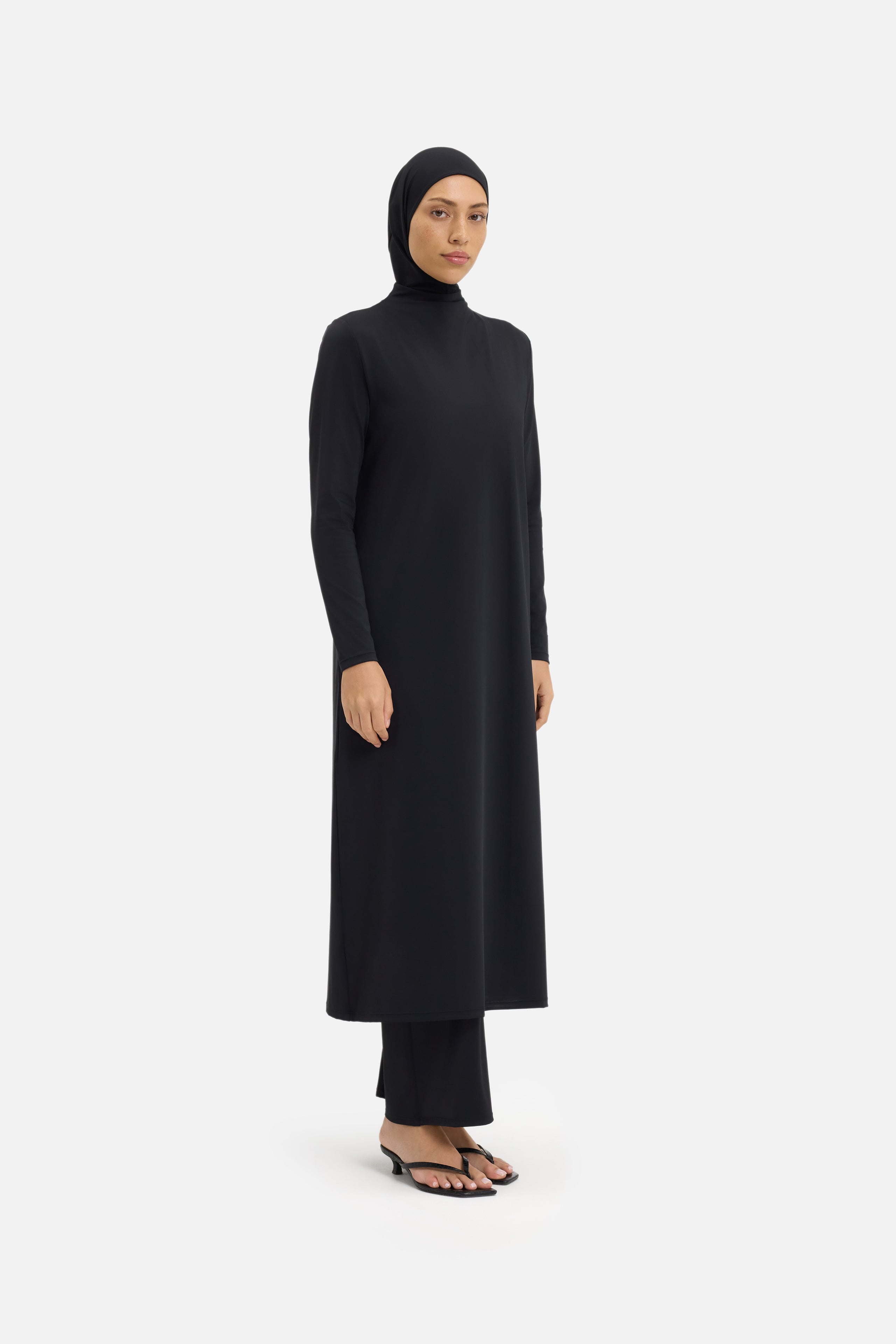 Essential Straight Swim Legging | Black