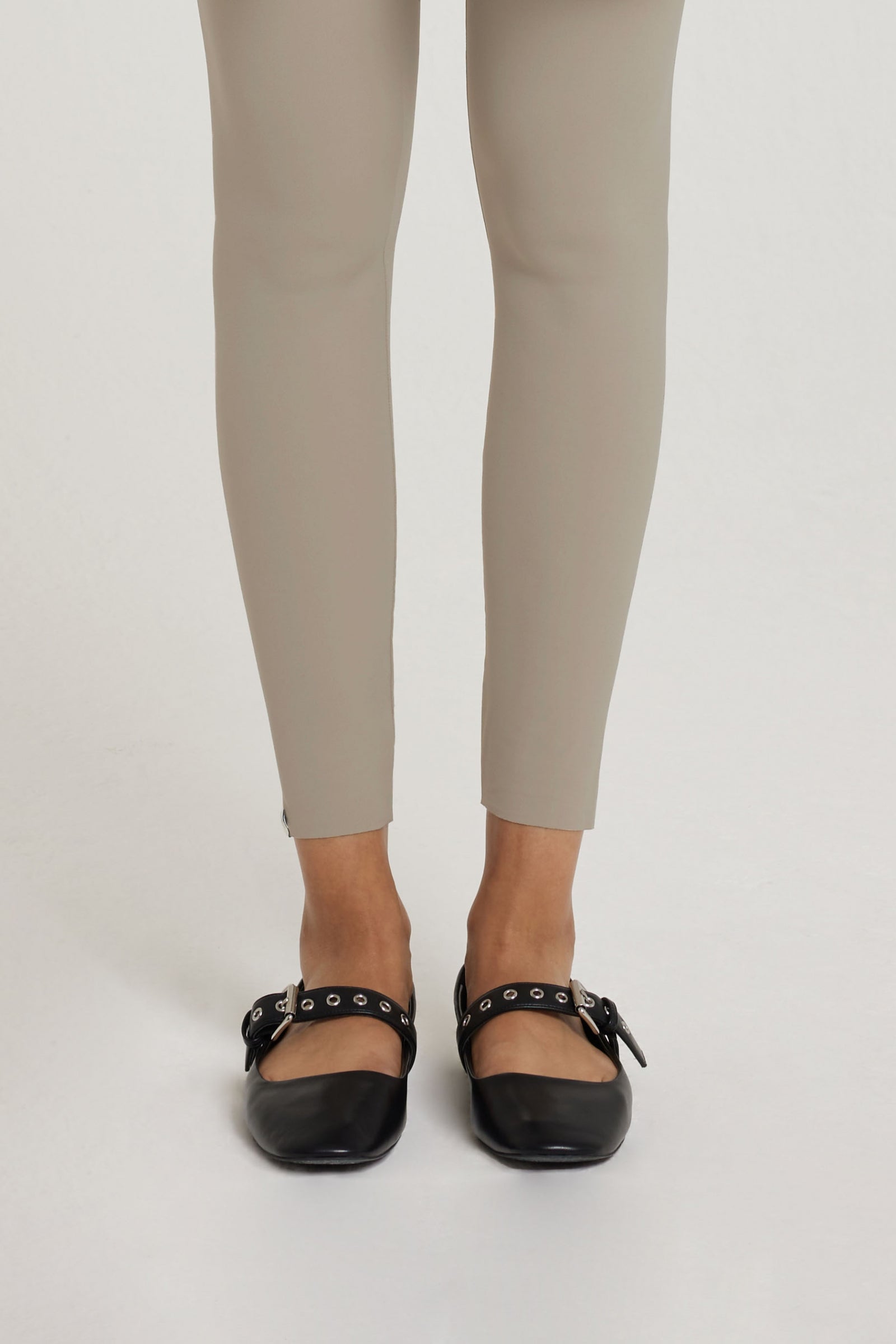Essential Legging | Light Khaki