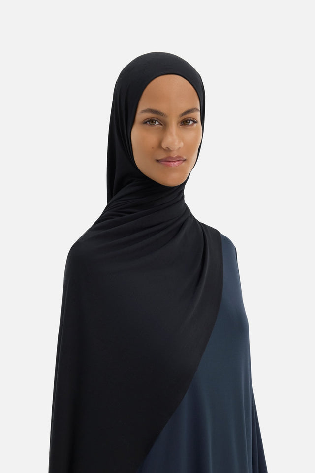 Jacquard Monogram Scarf | Black