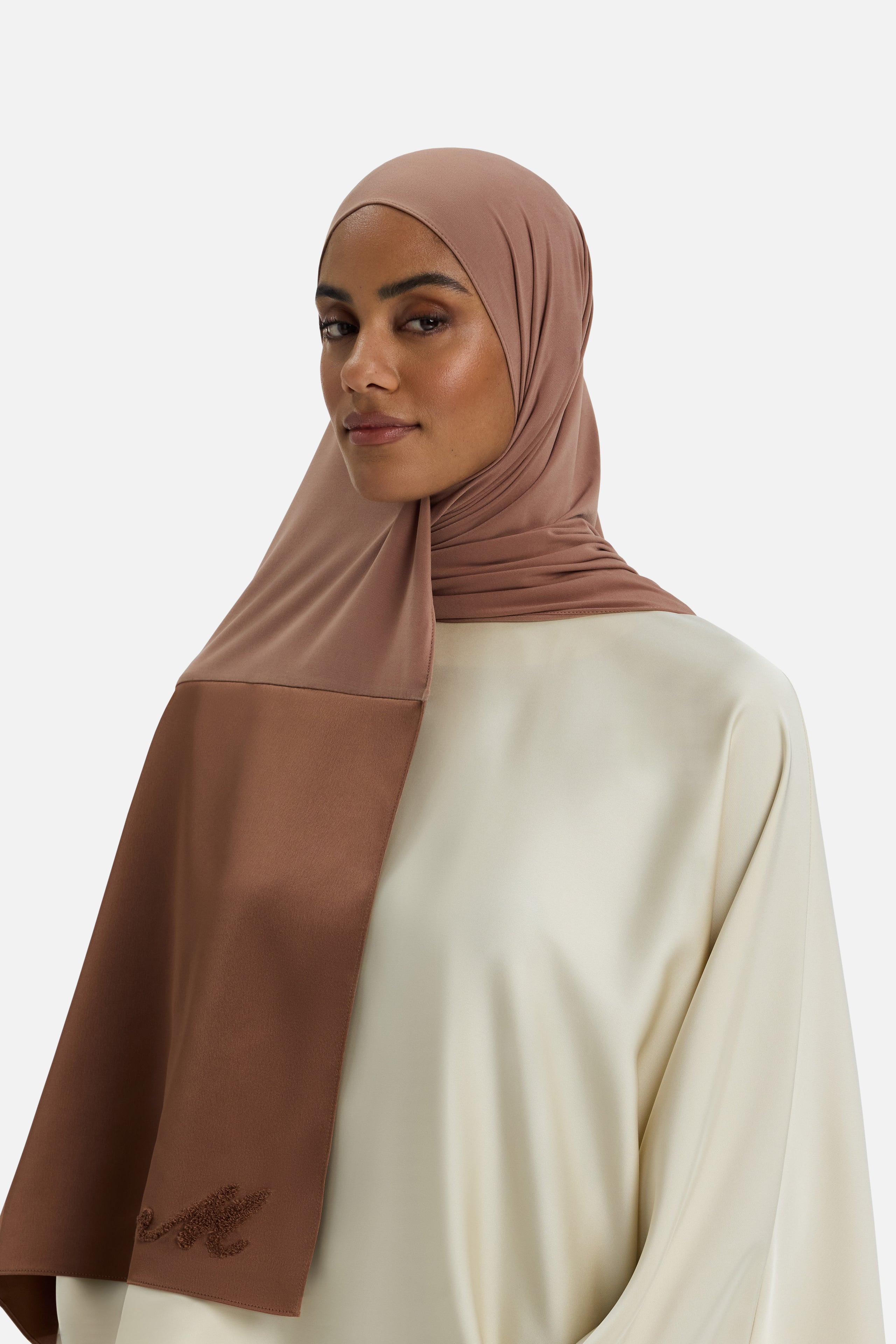 Logo Satin Edge Scarf Premium | Soft Bordeaux