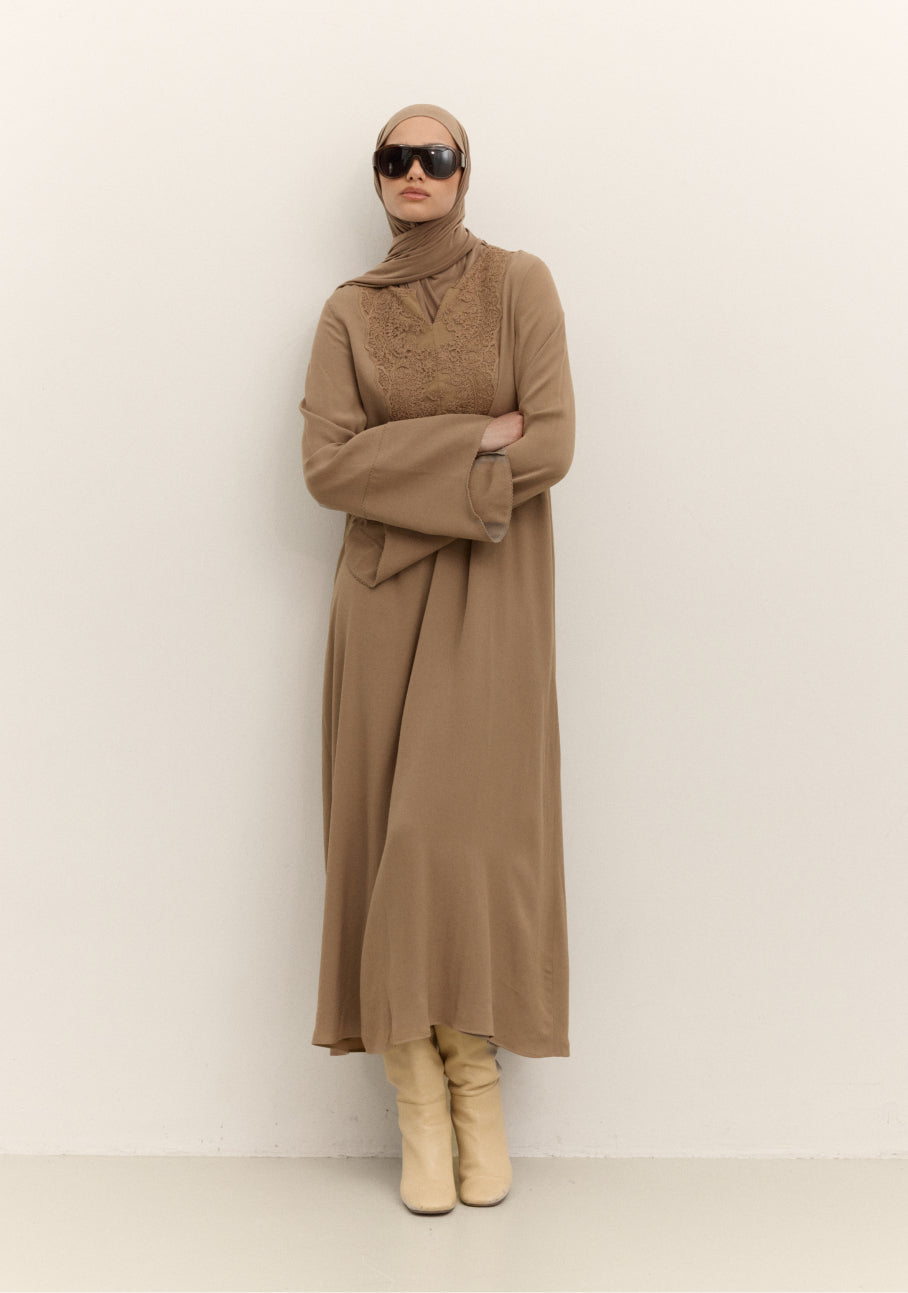 Structured Satin Edge Scarf | Dark Brown | MERRACHI Structured Satin Edge Scarf | Dark Brown | MERRACHI