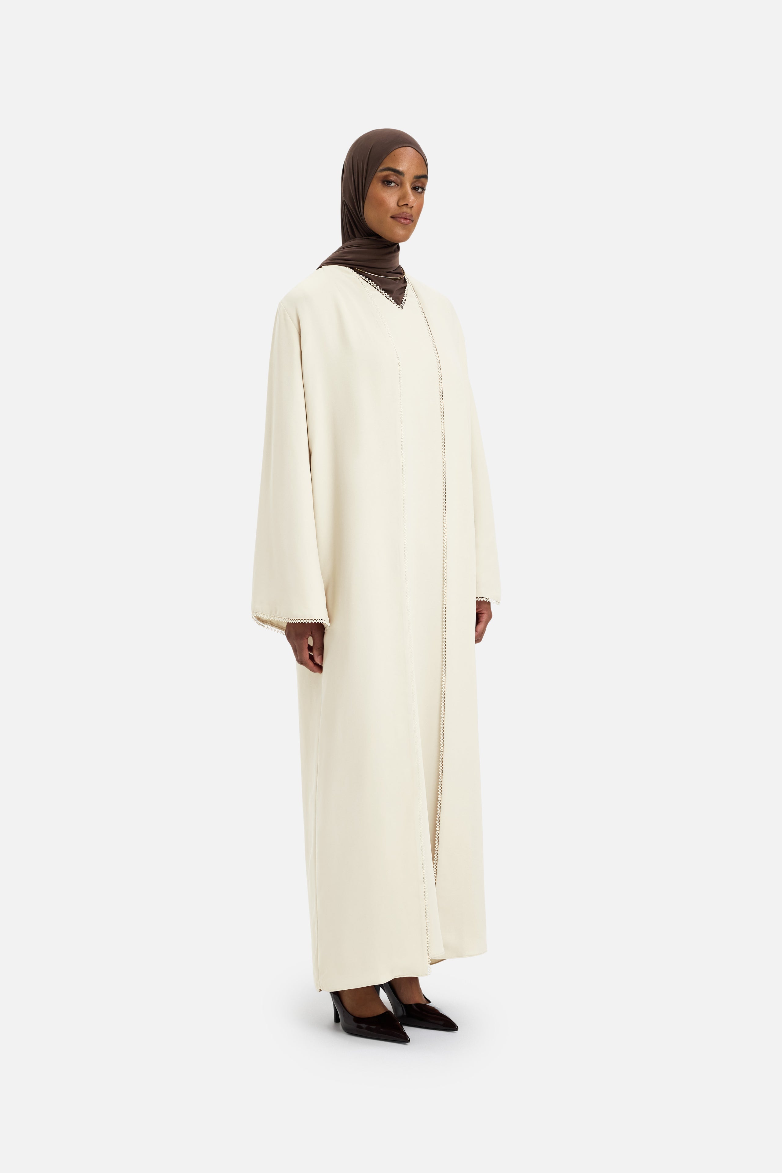 white abaya dress BEYOU LACE DETAILS Crafted from textured satin Huma White Front Open Cotton
