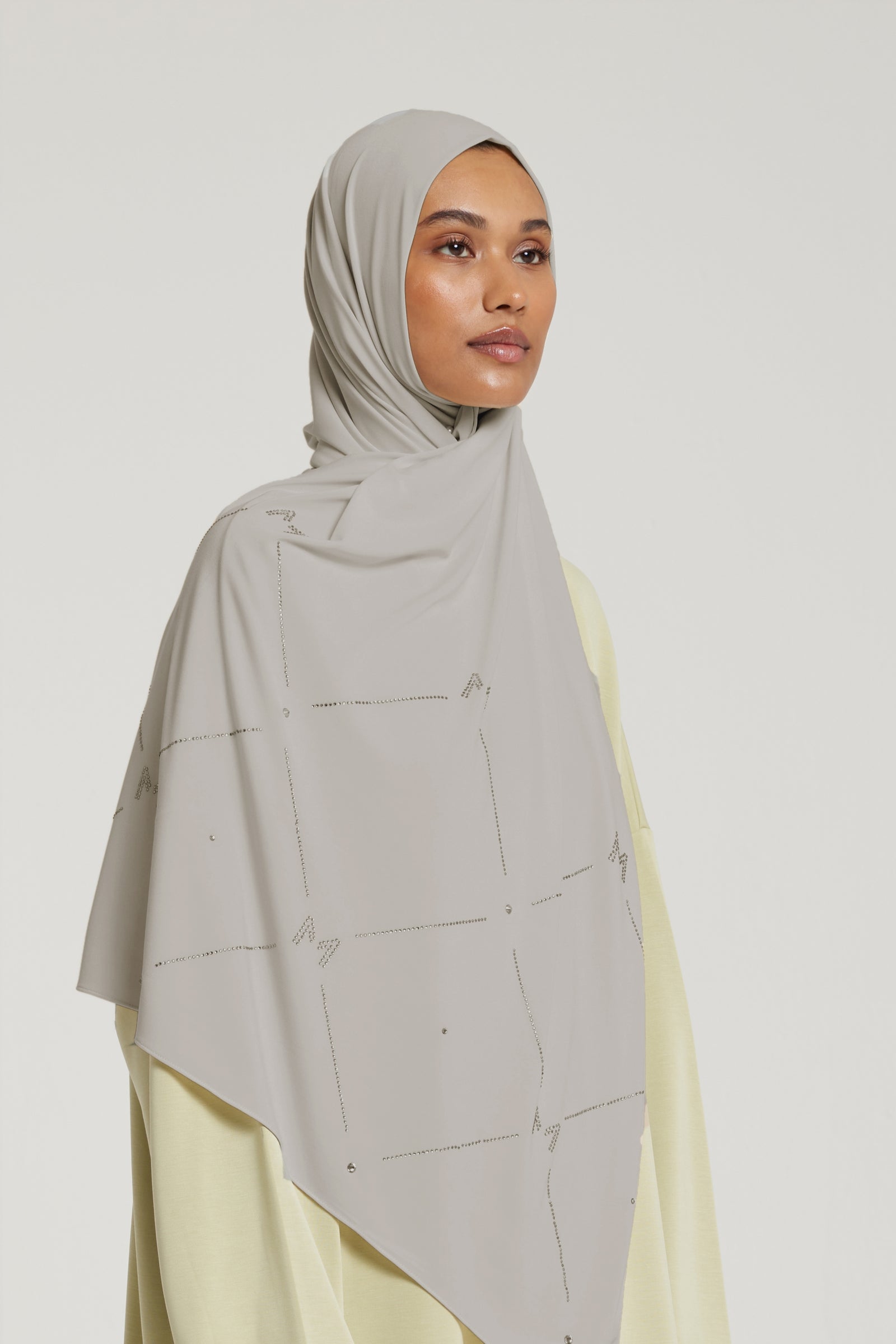 The Pearl Monogram - Premium Jersey | Silver Grey