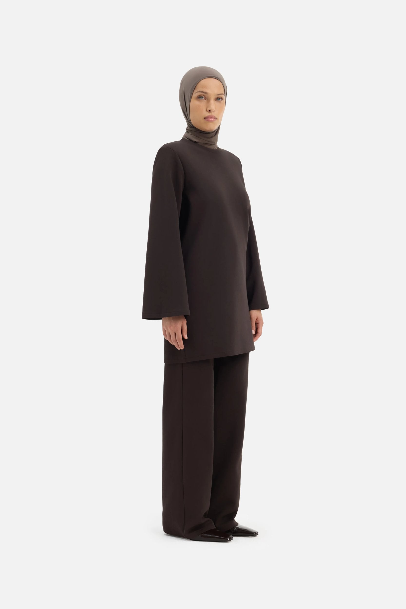 Straight Jersey Tailored Pants | Dark Truffle