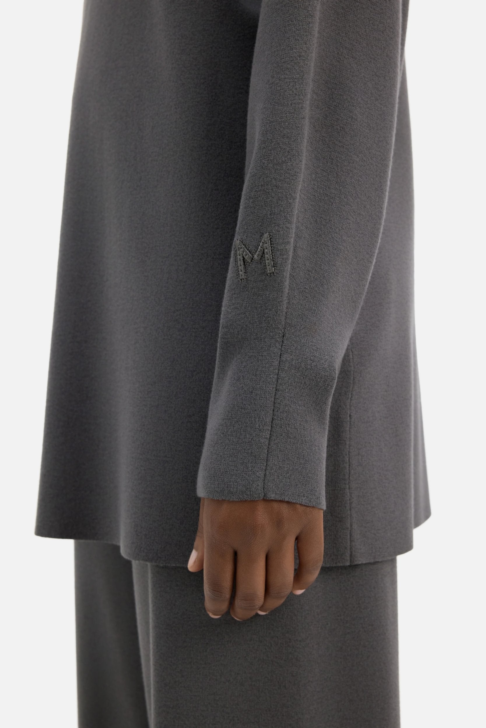 Turtle Neck Sweater | Carbon Grey