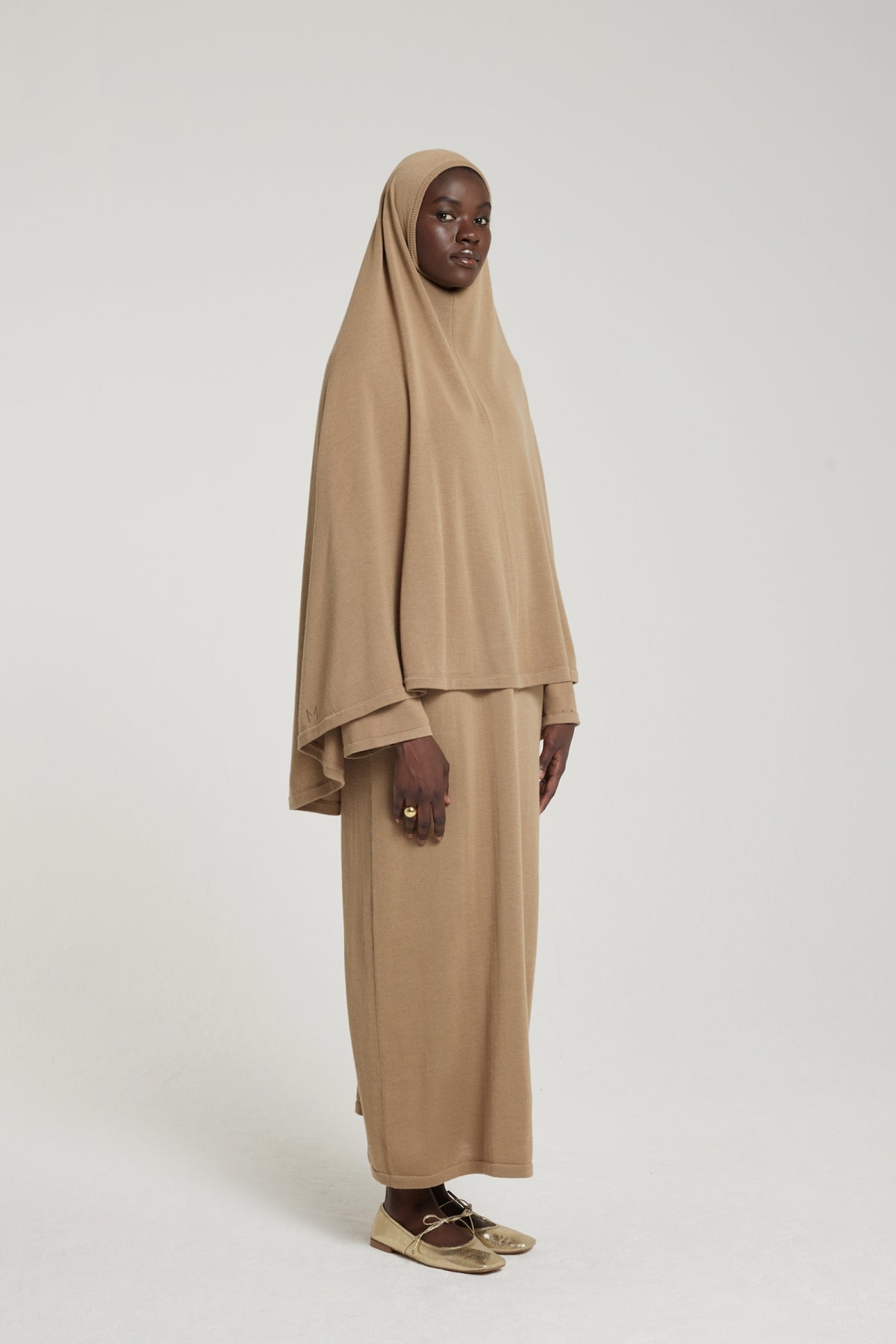 Knitted Khimaar | Almond